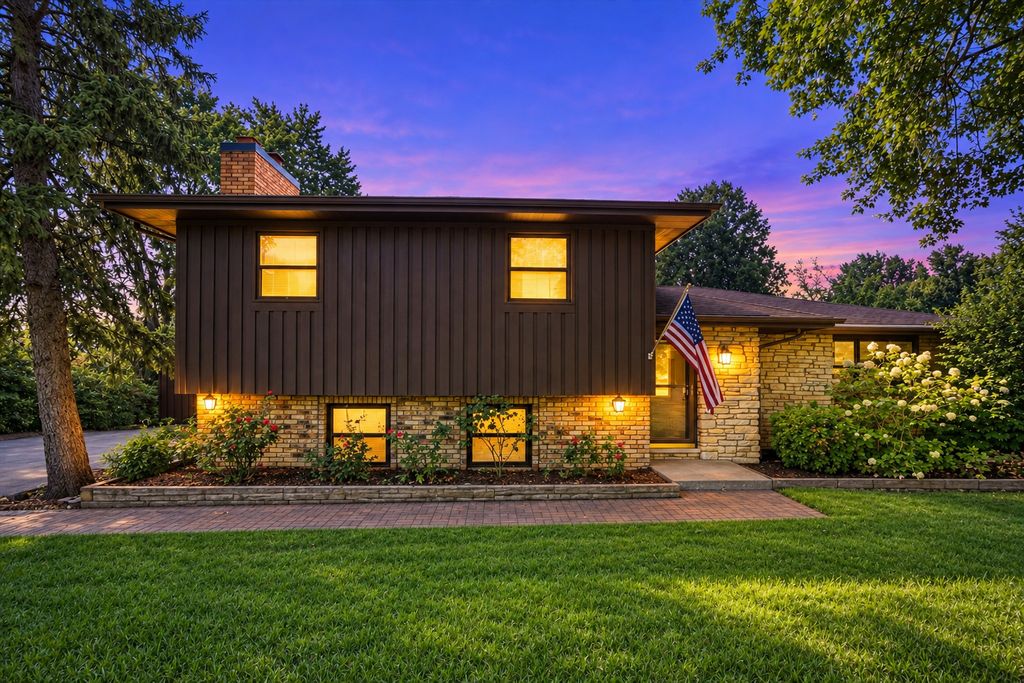 11S534 Lemont Road, Lemont, IL 60439 — exterior