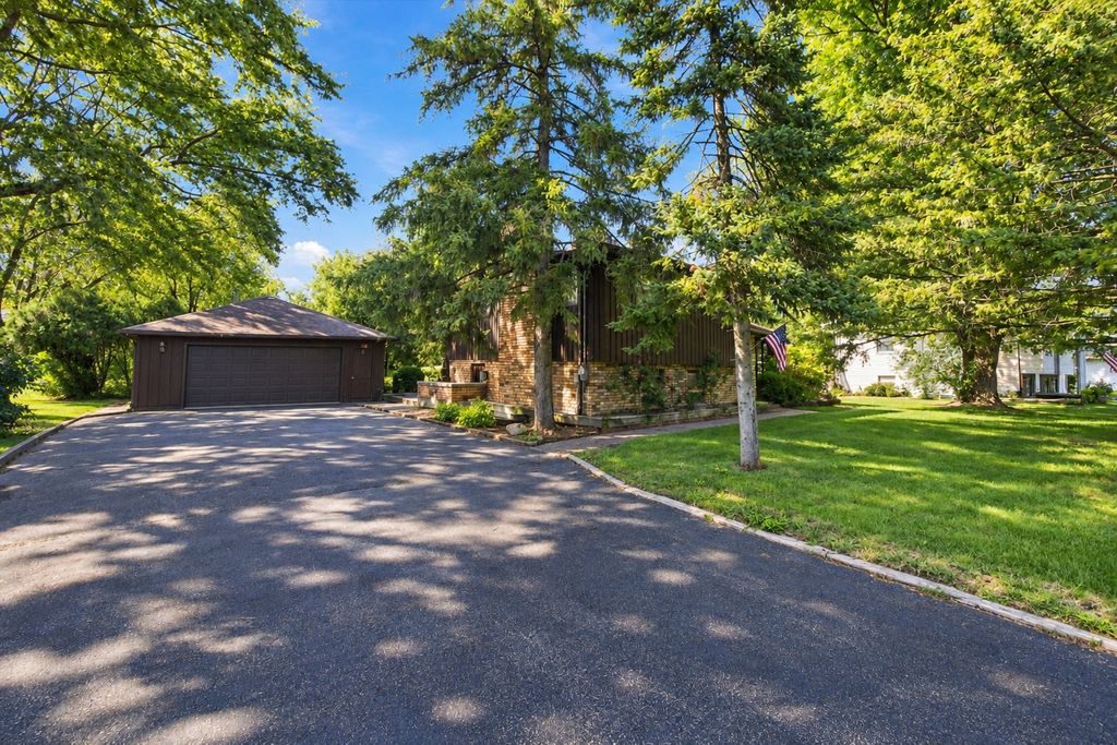 11S534 Lemont Road, Lemont, IL 60439 — photo 2