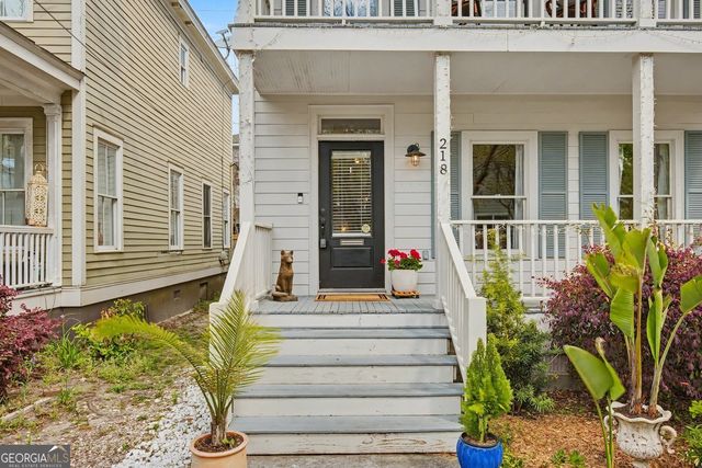 218 E 33rd Street, Savannah, GA 31401