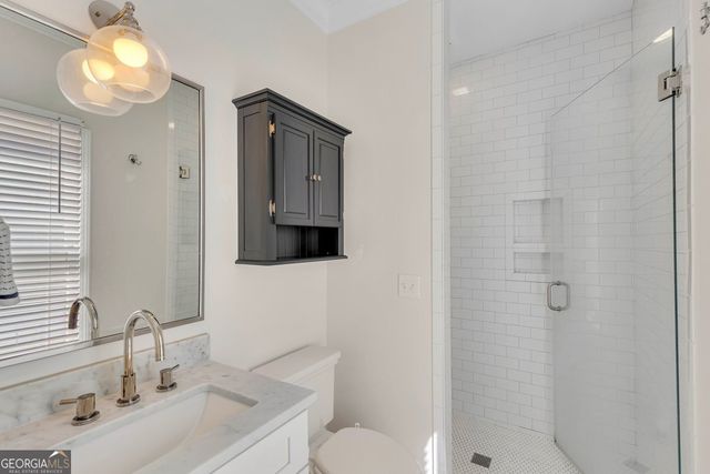 218 E 33rd Street, Savannah, GA 31401