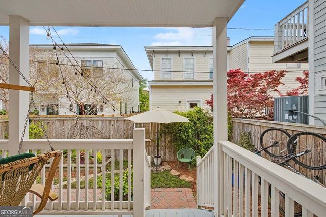 218 E 33rd Street, Savannah, GA 31401