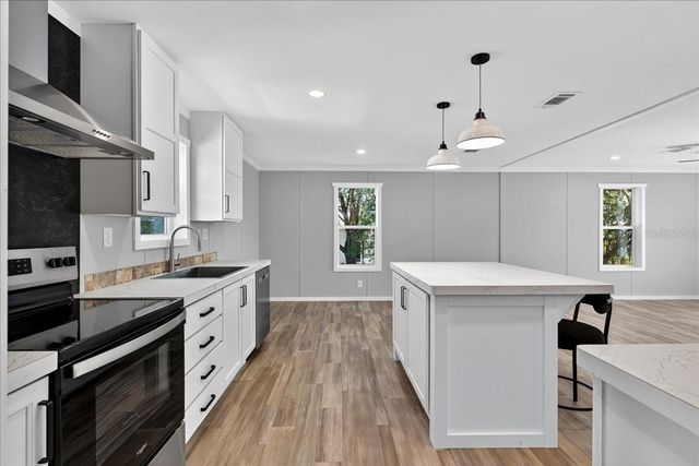 2207 HIALEAH AVENUE, Leesburg, FL 34748