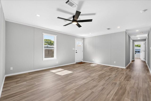 2207 HIALEAH AVENUE, Leesburg, FL 34748