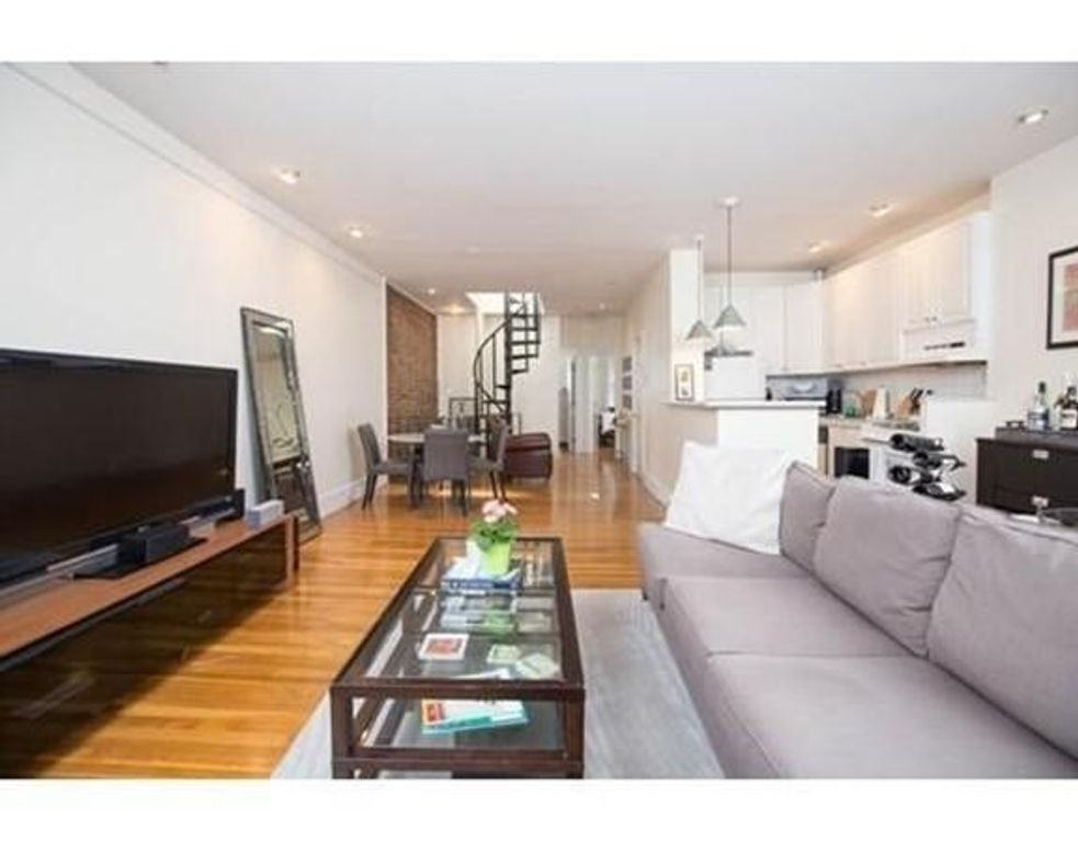 247 Beacon PH, Boston, MA 02116