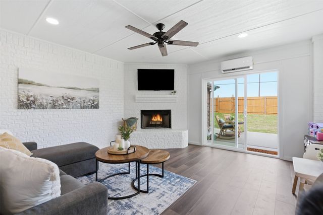 10908 Slick Rock Drive, Benbrook, TX 76126