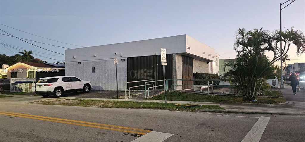 2001 SW 27th Ave, Miami, FL 33145