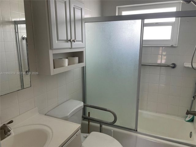 2300 Park Lane 208, Hollywood, FL 33021