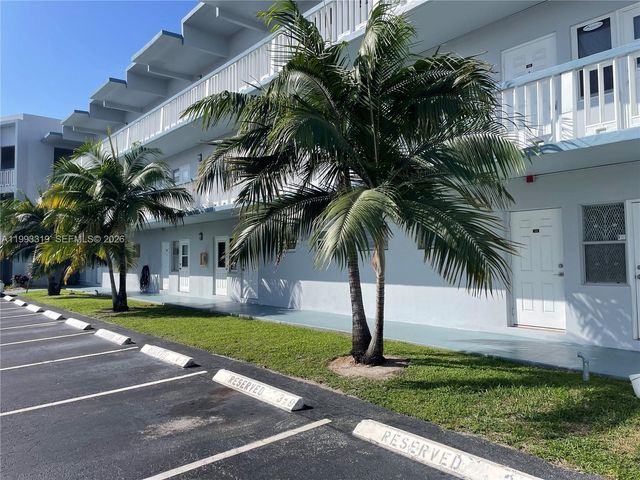 2300 Park Lane 208, Hollywood, FL 33021