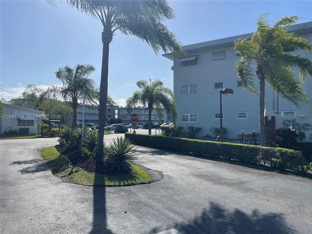 2300 Park Lane 208, Hollywood, FL 33021