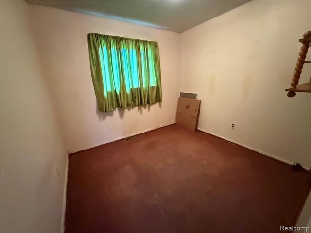 1765 Dulong Avenue, Madison Heights, MI 48071