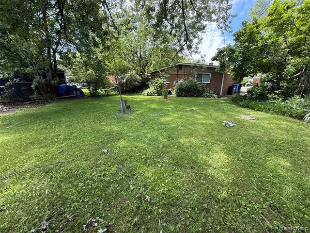 1765 Dulong Avenue, Madison Heights, MI 48071