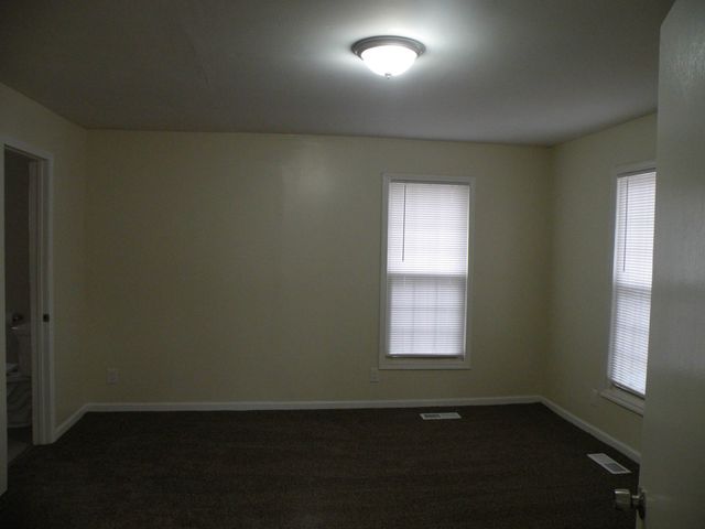 111 S Oak Street, Durand, MI 48429