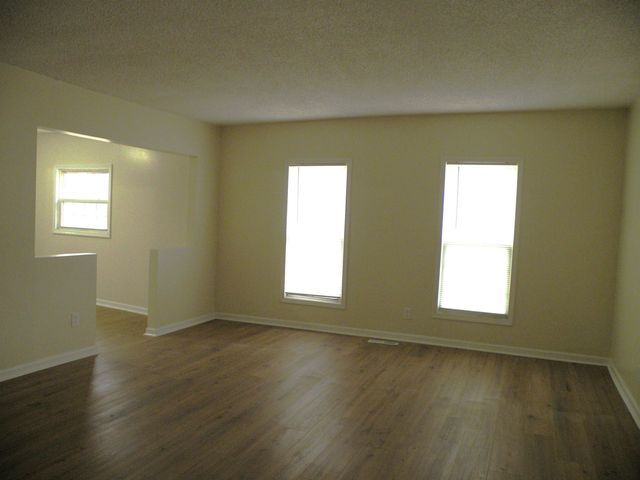 111 S Oak Street, Durand, MI 48429