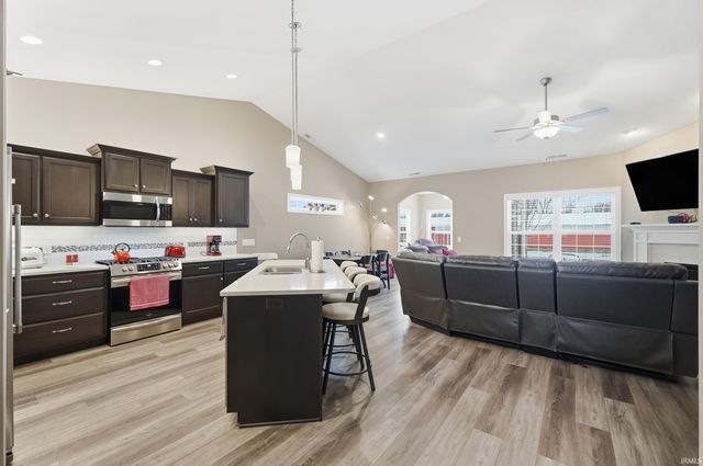 15435 Verano Place, Fort Wayne, IN 46845