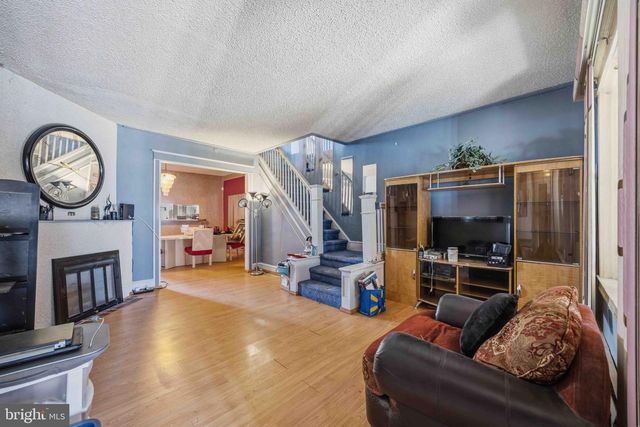 5748 N 6TH ST, Philadelphia, PA 19120