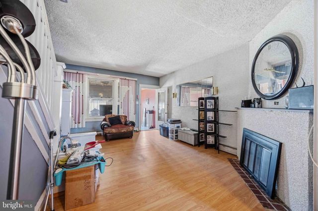 5748 N 6TH ST, Philadelphia, PA 19120