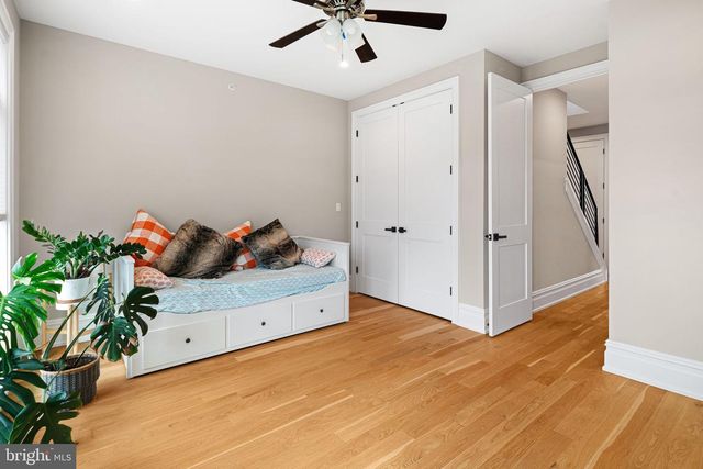 2525 BROWN ST, Philadelphia, PA 19130