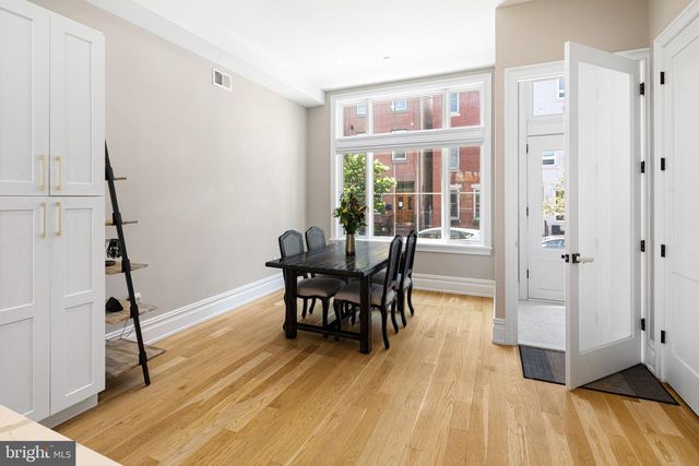2525 BROWN ST, Philadelphia, PA 19130