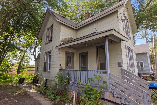 828 N Winnebago Street, Rockford, IL 61103