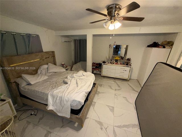 1041 NW 30th St, Miami, FL 33127