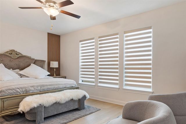 682 Two Creeks LN, Austin, TX 78737