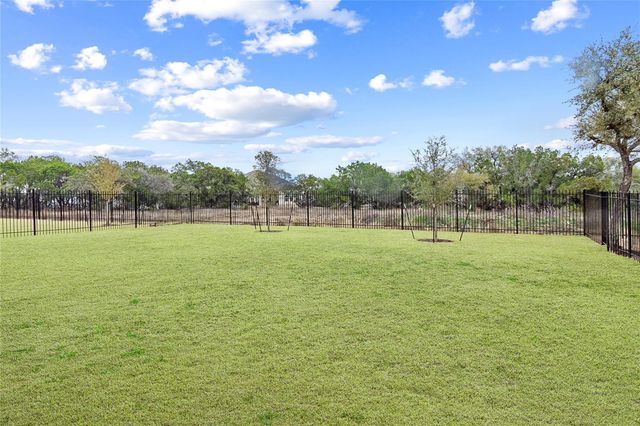 682 Two Creeks LN, Austin, TX 78737