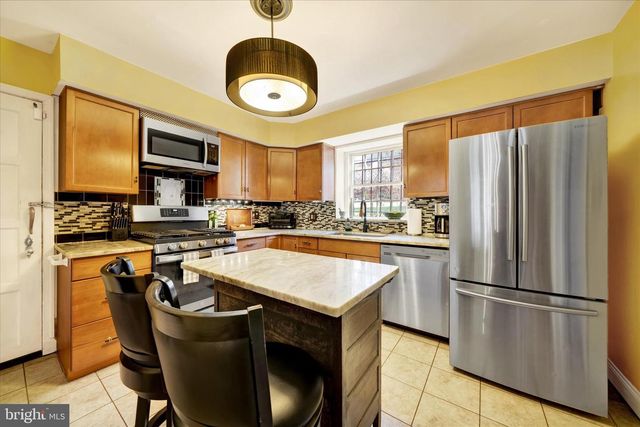 1711 ALSACE RD, Reading, PA 19604