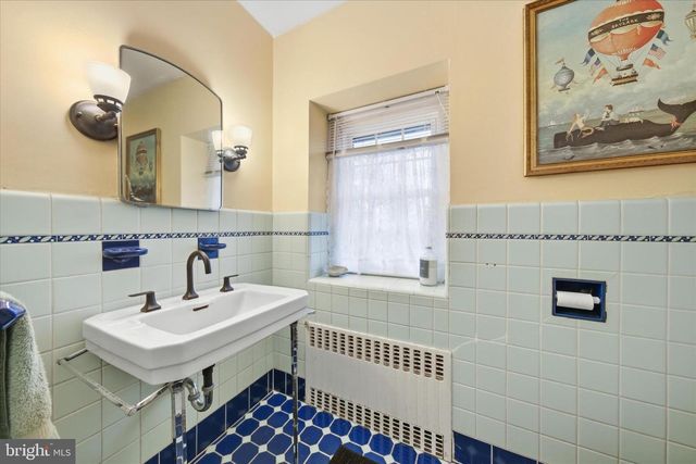 1711 ALSACE RD, Reading, PA 19604