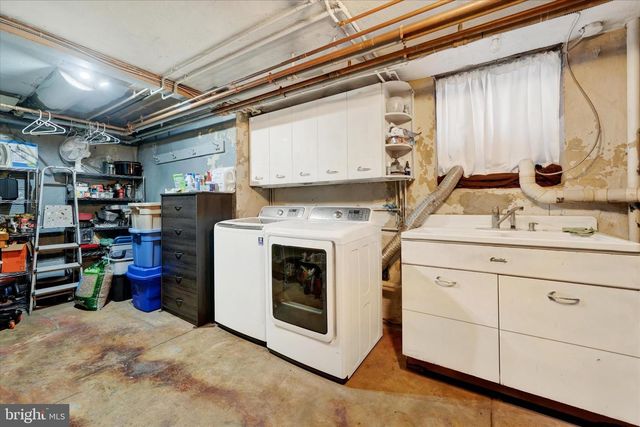 1711 ALSACE RD, Reading, PA 19604