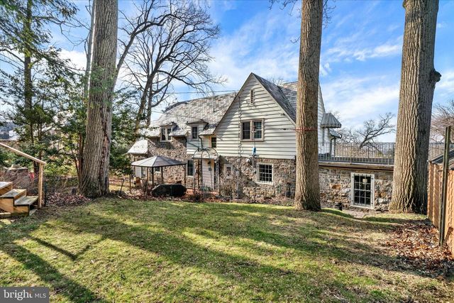 1711 ALSACE RD, Reading, PA 19604