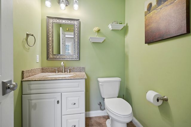 4340 Edwards Court, Davenport, IA 52807