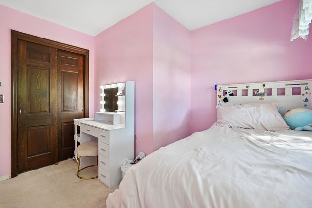 4340 Edwards Court, Davenport, IA 52807