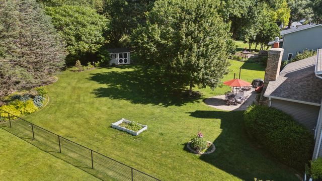 4340 Edwards Court, Davenport, IA 52807