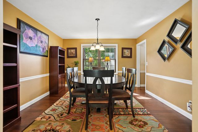 4340 Edwards Court, Davenport, IA 52807