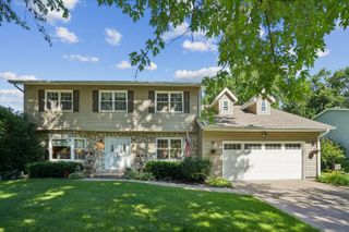 4340 Edwards Court, Davenport, IA 52807