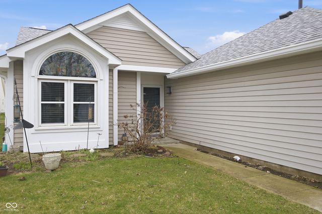 7353 Brackenwood Circle S, Indianapolis, IN 46260