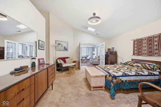 7353 Brackenwood Circle S, Indianapolis, IN 46260