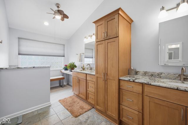 7353 Brackenwood Circle S, Indianapolis, IN 46260