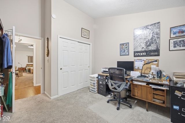 7353 Brackenwood Circle S, Indianapolis, IN 46260