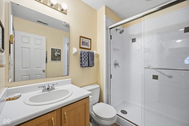 7353 Brackenwood Circle S, Indianapolis, IN 46260