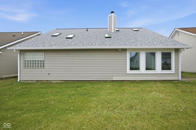 7353 Brackenwood Circle S, Indianapolis, IN 46260