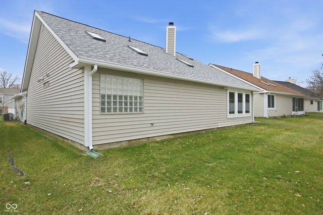 7353 Brackenwood Circle S, Indianapolis, IN 46260