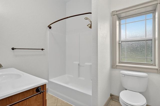 5593 WESTLAKE Dr, Sandia, TX 78383