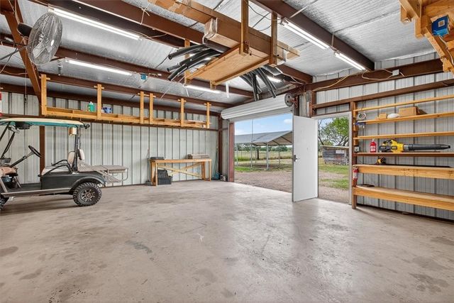 5593 WESTLAKE Dr, Sandia, TX 78383