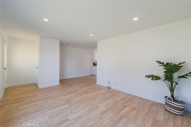 19760 Kingswood, Huntington Beach, CA 92646