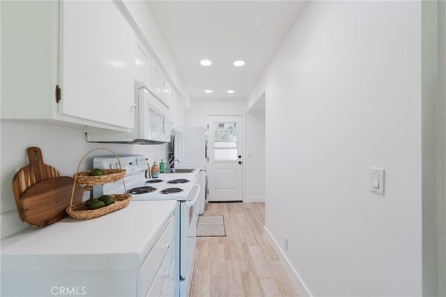 19760 Kingswood, Huntington Beach, CA 92646