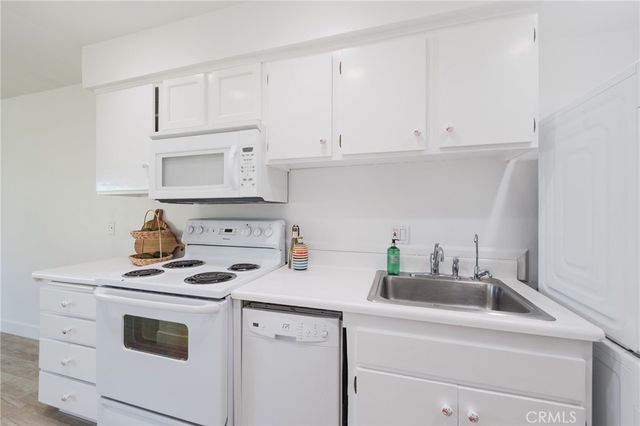 19760 Kingswood, Huntington Beach, CA 92646