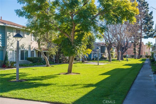 19760 Kingswood, Huntington Beach, CA 92646