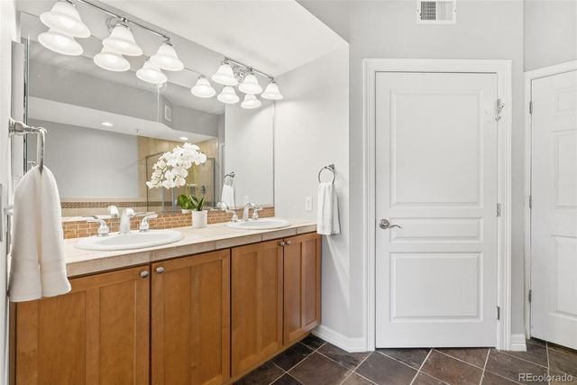 1705 N Gaylord Street 207, Denver, CO 80206