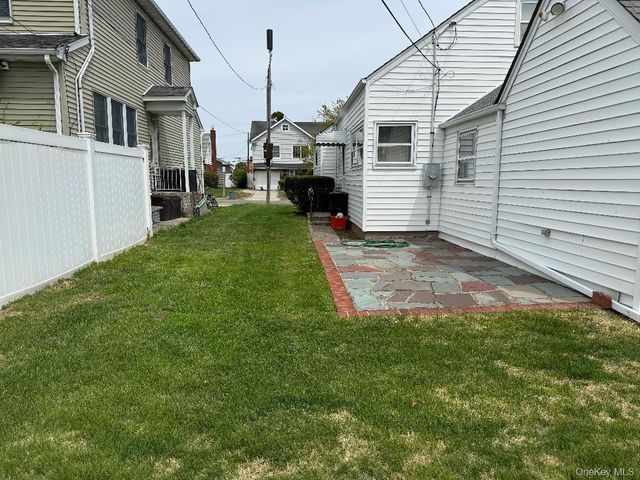 530 Colonade Road, West Hempstead, NY 11552